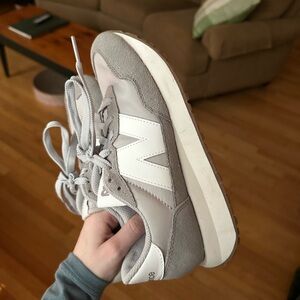 New Balance 237